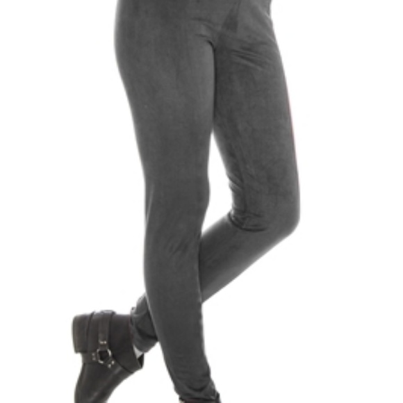 Fabrizio Gianni Pants - Women's Fabrizio Gianni Brown Faux Suede Pants M